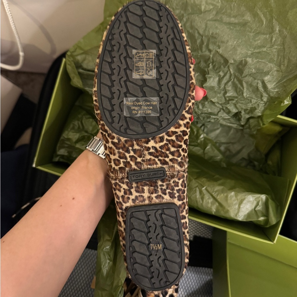 Tory Burch Reva Leopard Print Ballet Flats - Picture 3 of 7